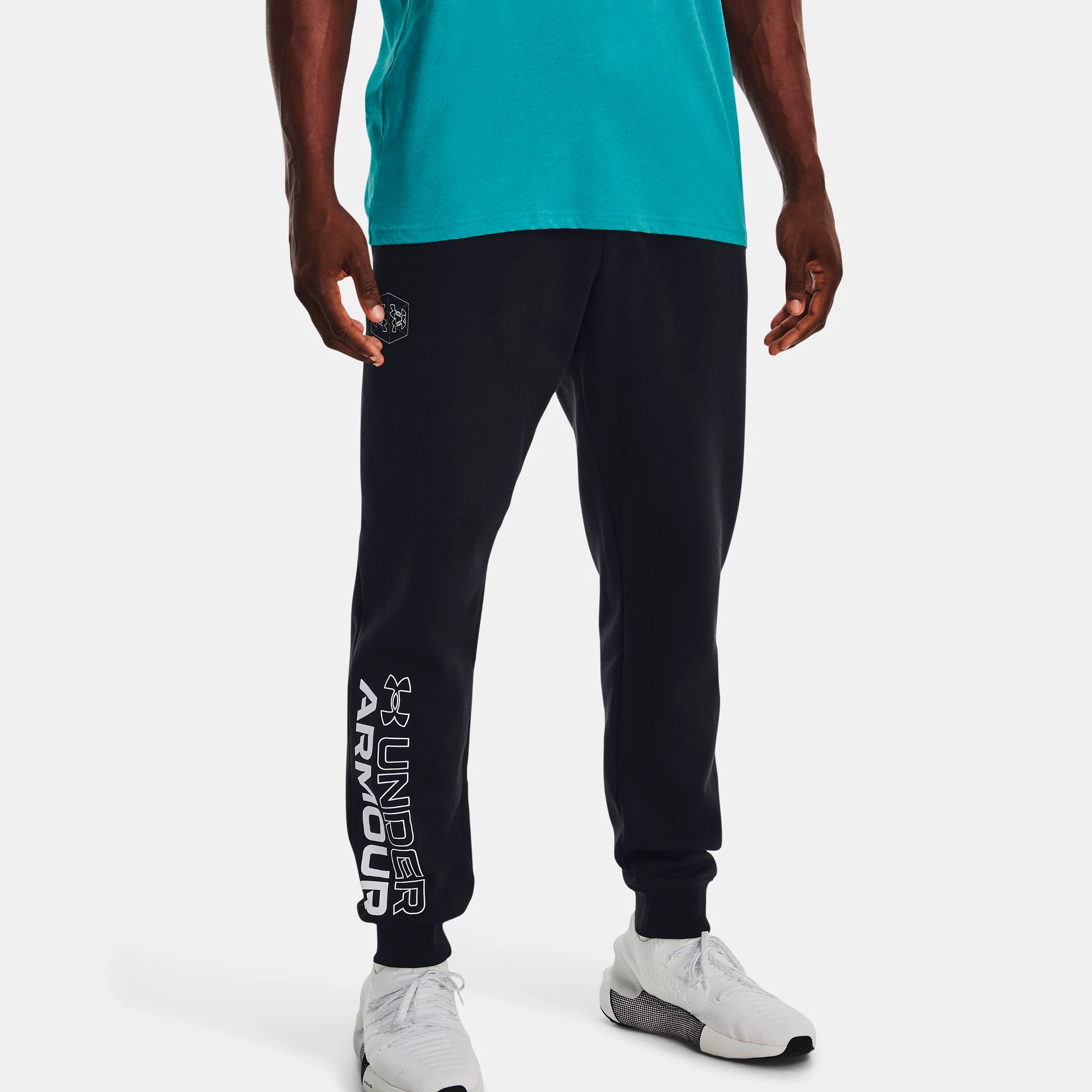 jogger-m-ua-rival-fleece-graphic-1376968001
